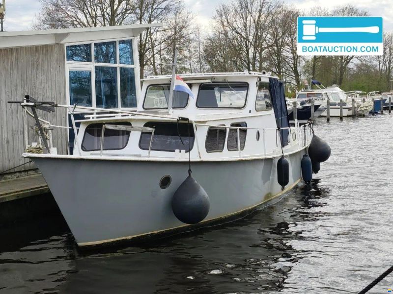 Motorboat 1100