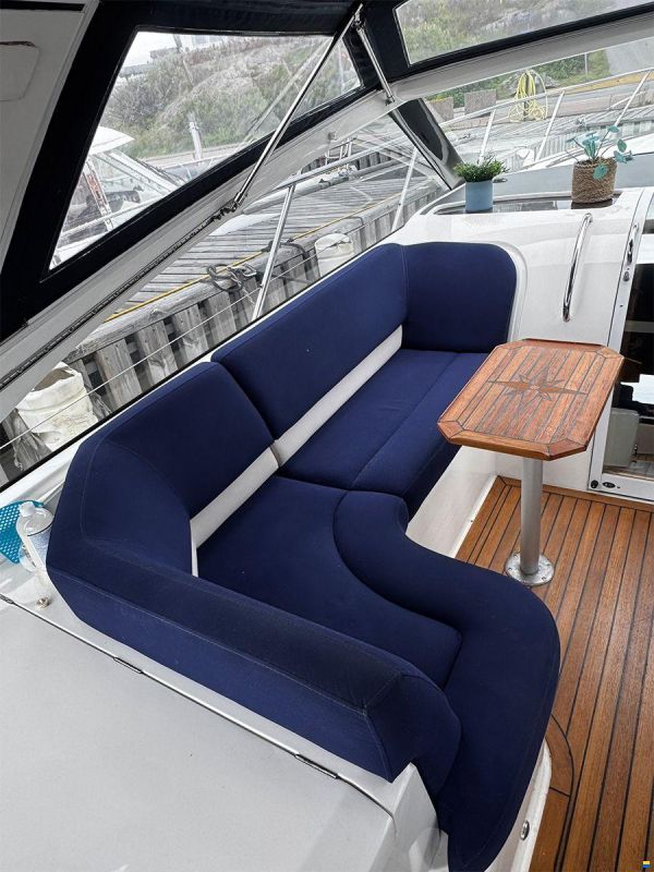 Princess V42