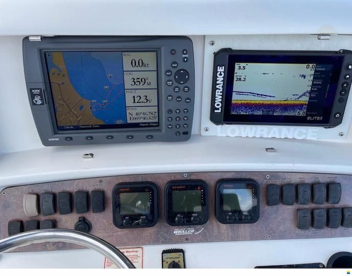 Boston Whaler 240 OUTRAGE