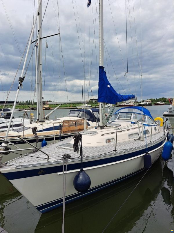 Hallberg-Rassy 31