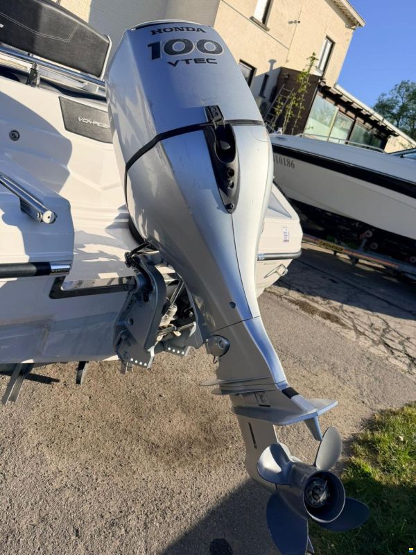 Ranieri Voyager 18S