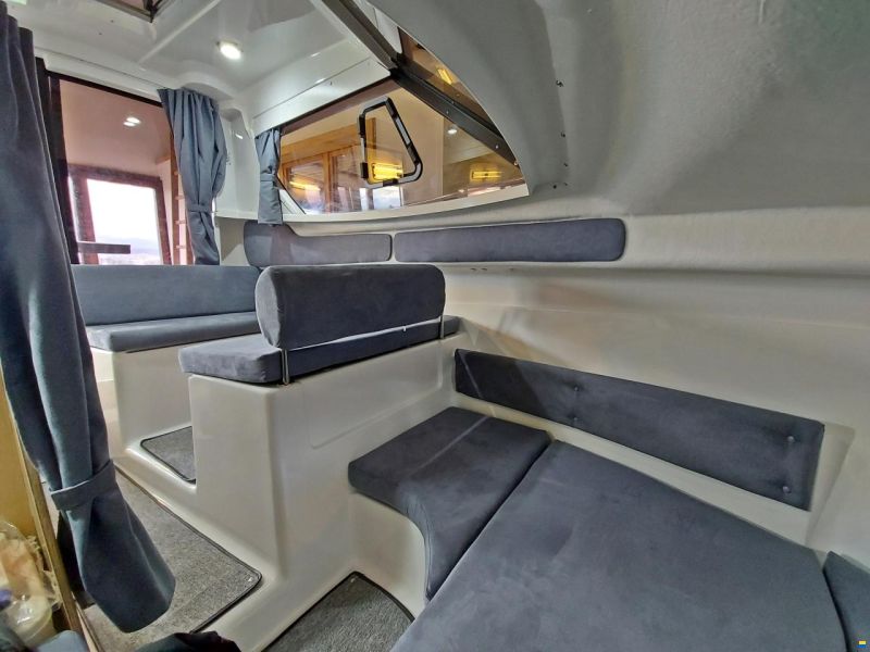 B2 Marine Cap Ferret 722 TC - Mercury 150 EFI