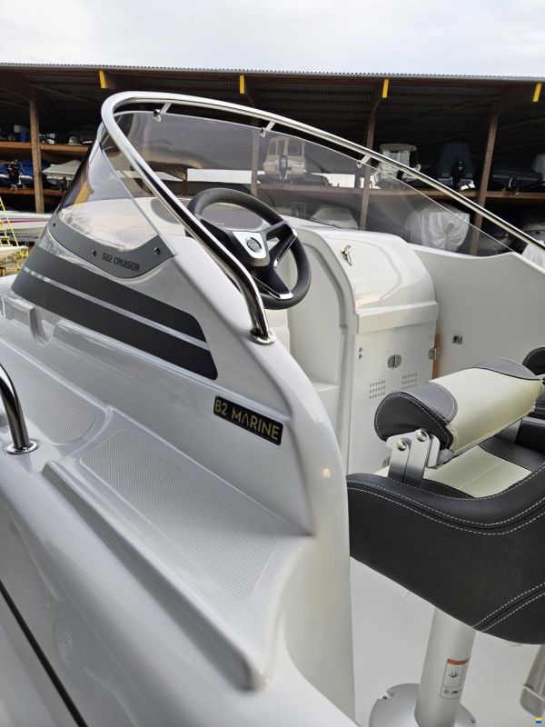 B2 Marine Cap Ferret 522 Cruiser + Mercury 60 EFI