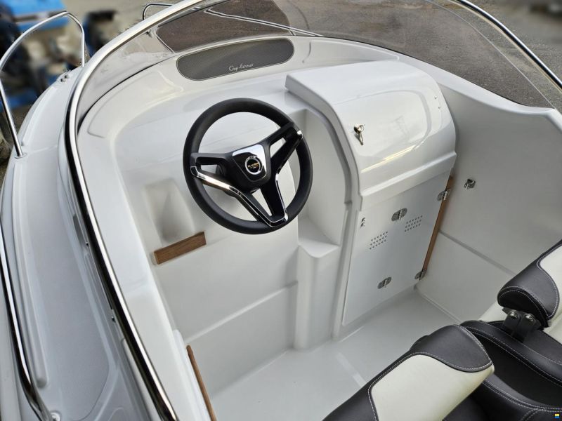 B2 Marine Cap Ferret 522 Cruiser + Mercury 60 EFI