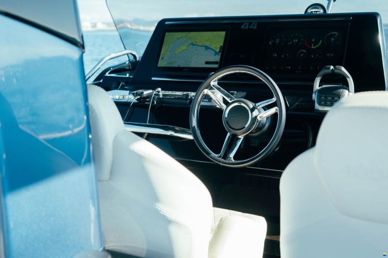 Solaris Power 44 Open