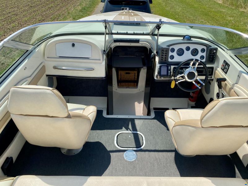Stingray 658ZP