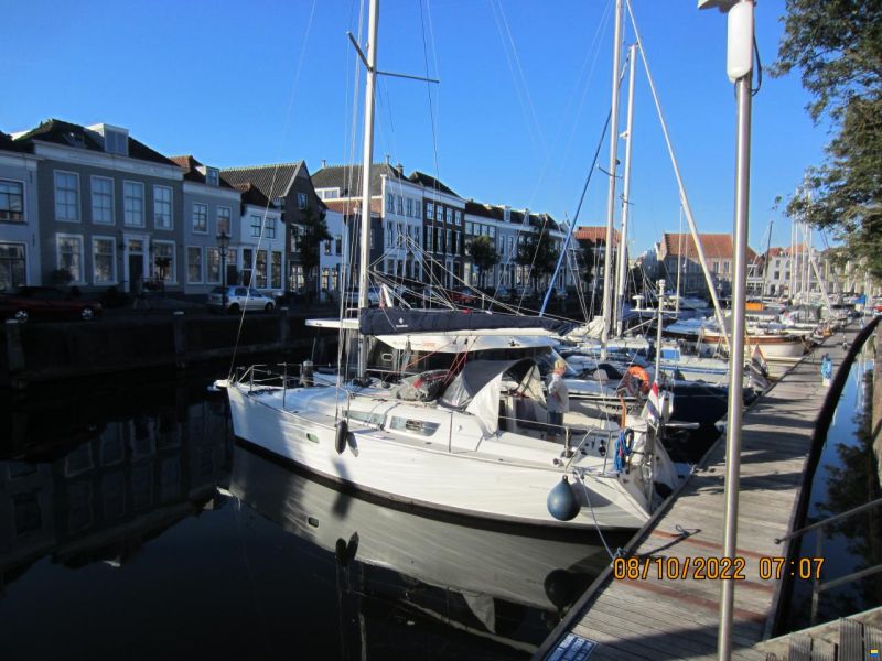Jeanneau 32i