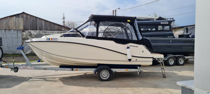 Quicksilver Ambarcatiune Quiksiver 555 Cabin