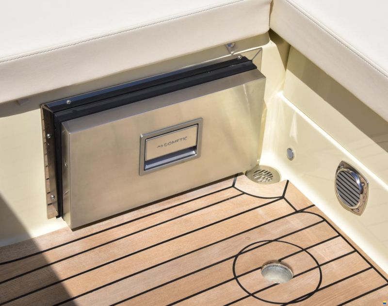 Invictus CX 280