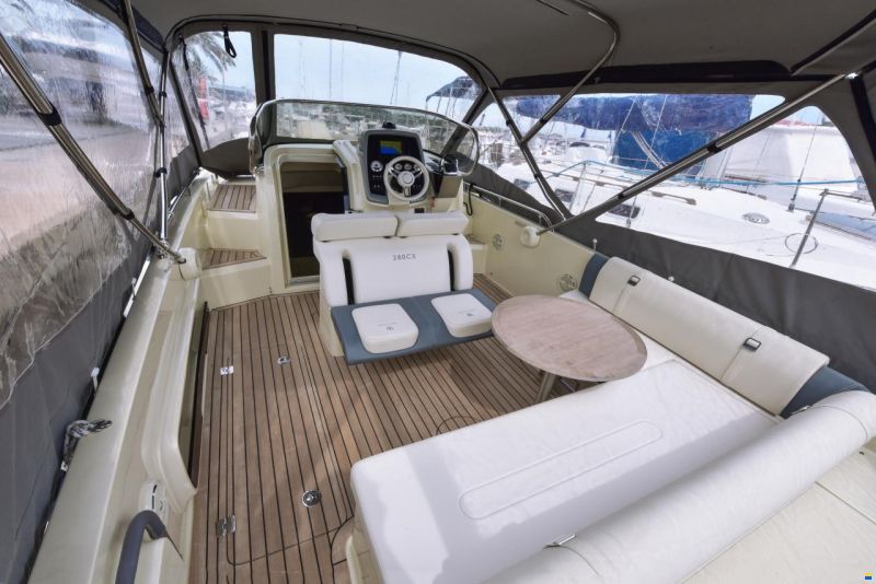 Invictus CX 280