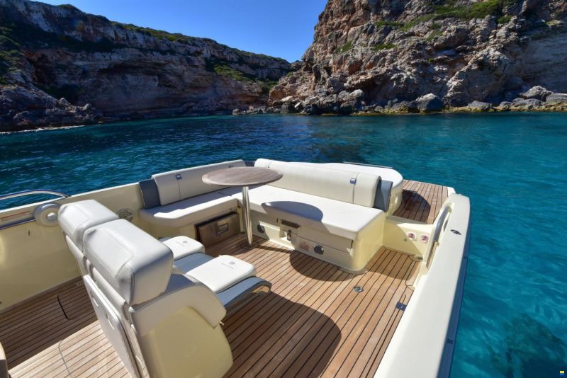 Invictus CX 280