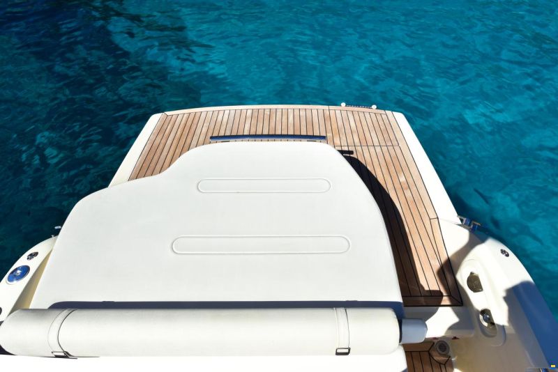 Invictus CX 280