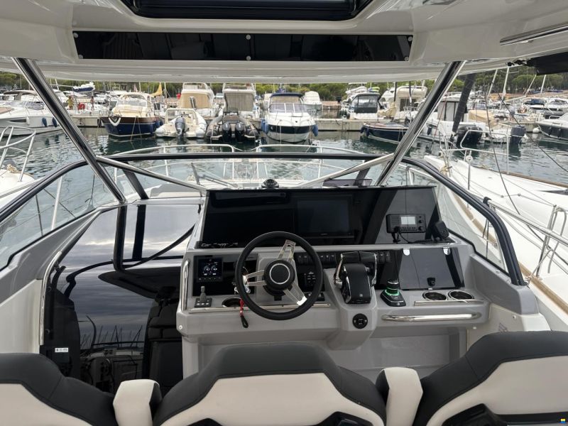 Jeanneau Cap Camarat WA 10.5 S2