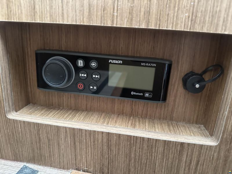 Jeanneau Cap Camarat WA 10.5 S2