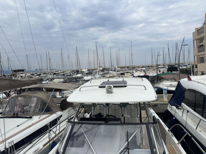 Jeanneau Cap Camarat WA 10.5 S2