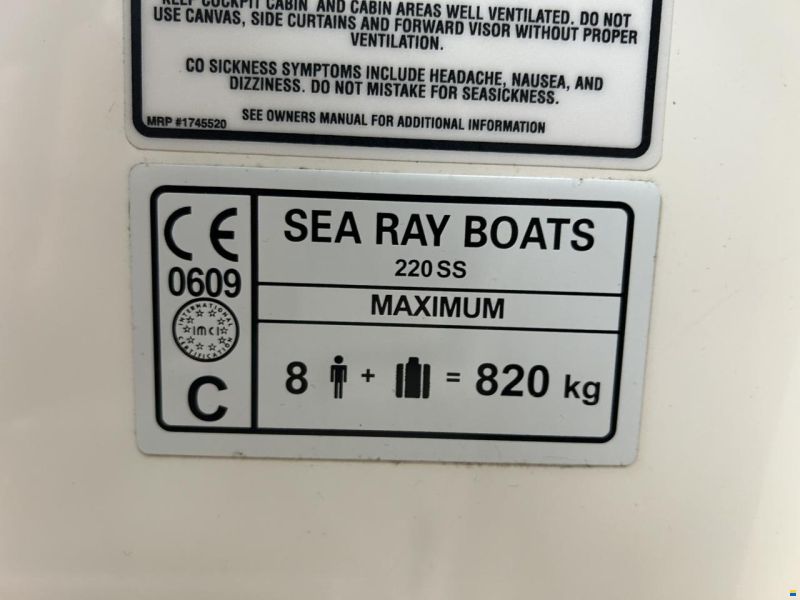 Sea Ray 220 sunsport
