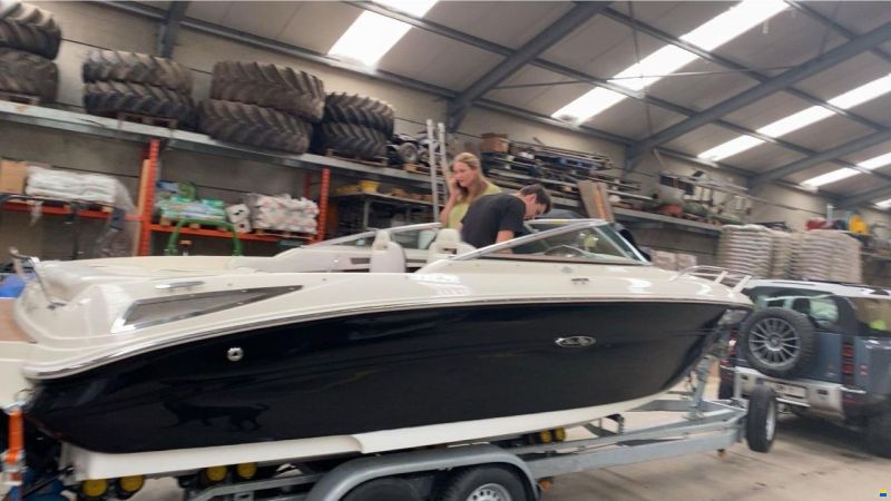 Sea Ray 220 sunsport