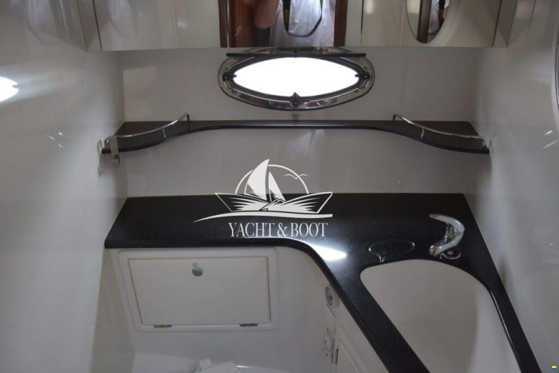 Galeon 330 Fly