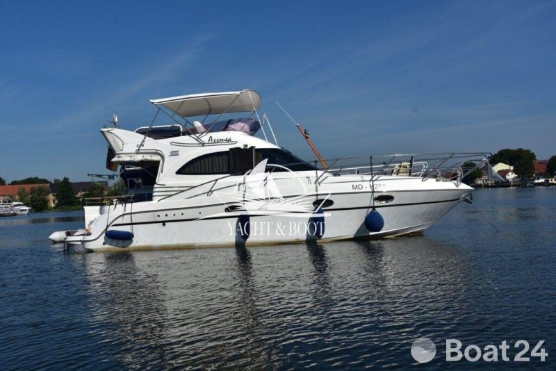 Galeon 330 Fly