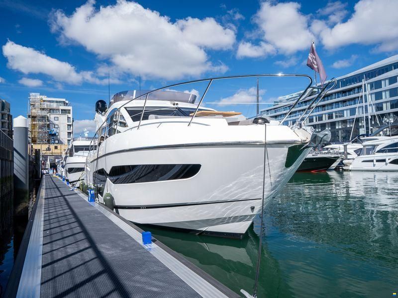 Sunseeker Manhattan 52