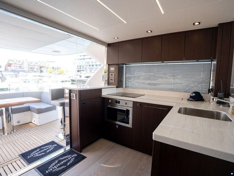 Sunseeker Manhattan 52
