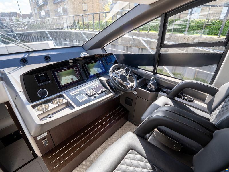 Sunseeker Manhattan 52