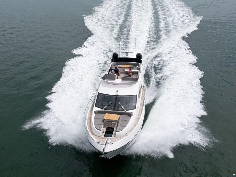 Sunseeker Manhattan 52