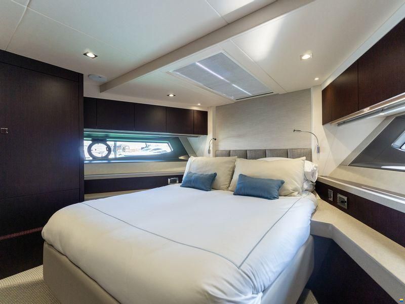 Sunseeker Manhattan 52