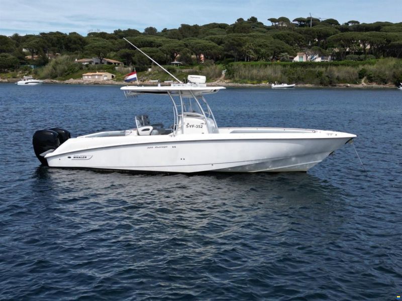 Boston Whaler 320 Outrage - 2X Mercury Verado 250