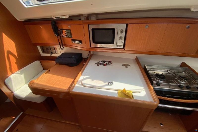 Beneteau Oceanis 40