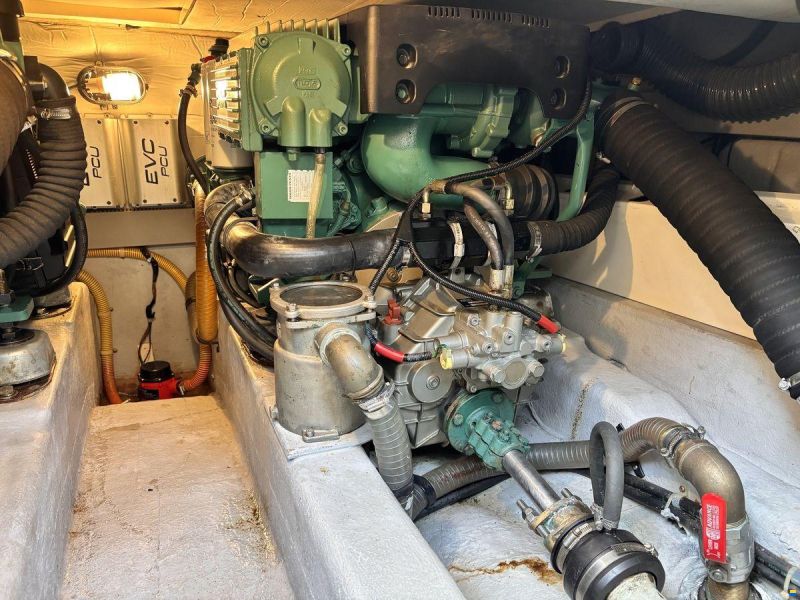 Rodman 30 Cruiser Flybridge