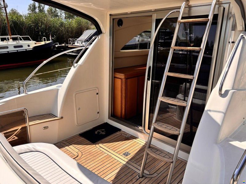 Rodman 30 Cruiser Flybridge