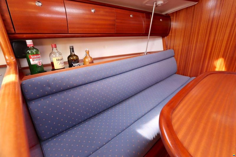 Bavaria 32
