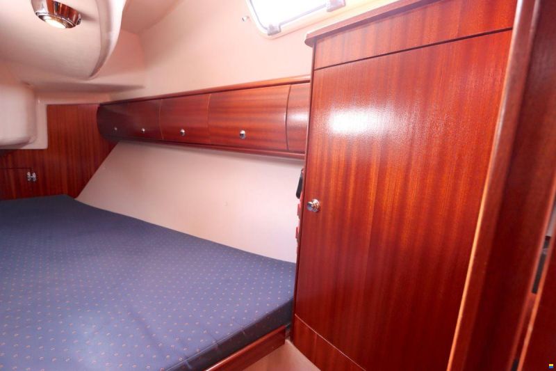 Bavaria 32