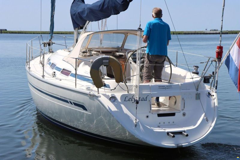 Bavaria 32