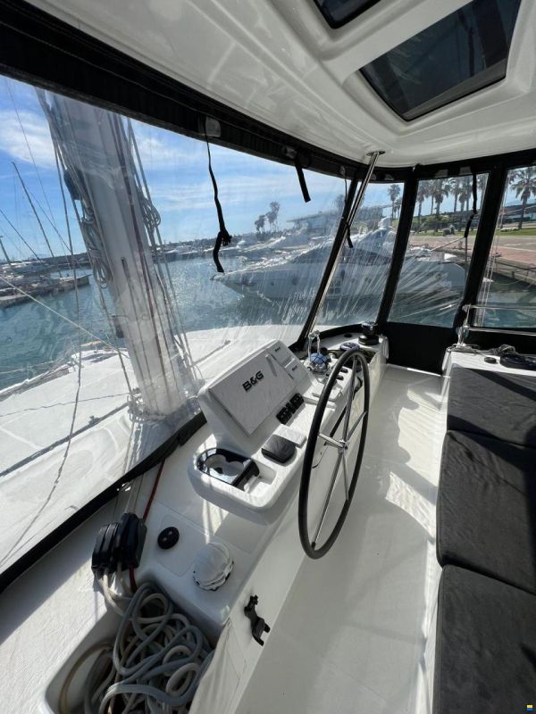 Lagoon 50