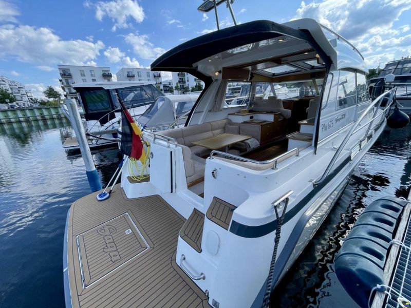 Saga 320 Sun Top