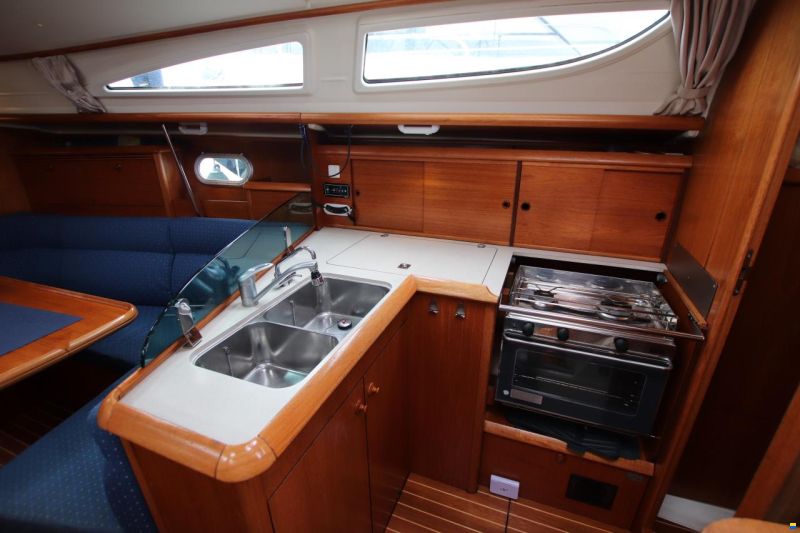 Jeanneau Sun Odyssey 35
