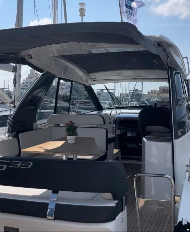 Bavaria S33