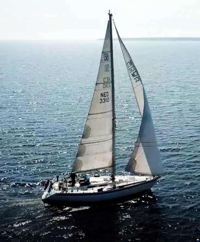 Sweden Yachts 36