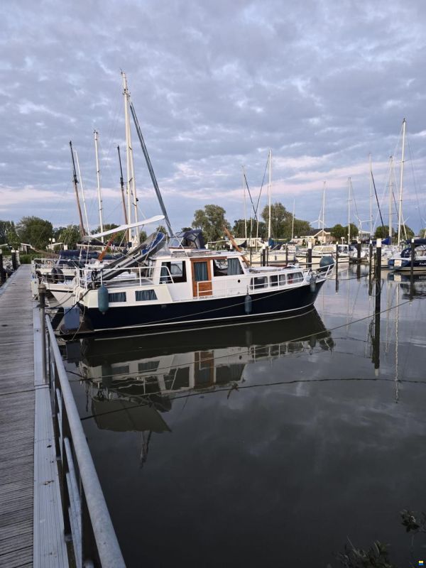Kruiser met achterkajuit