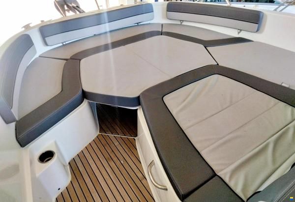 Jeanneau Cap Camarat 9.0 CC