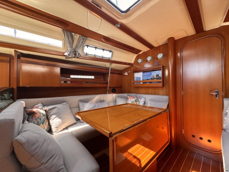 Dufour 40