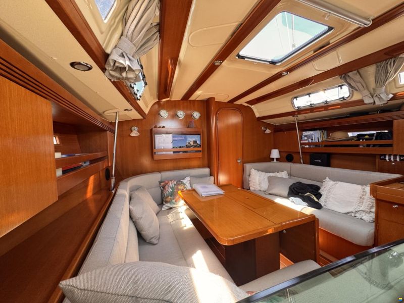 Dufour 40