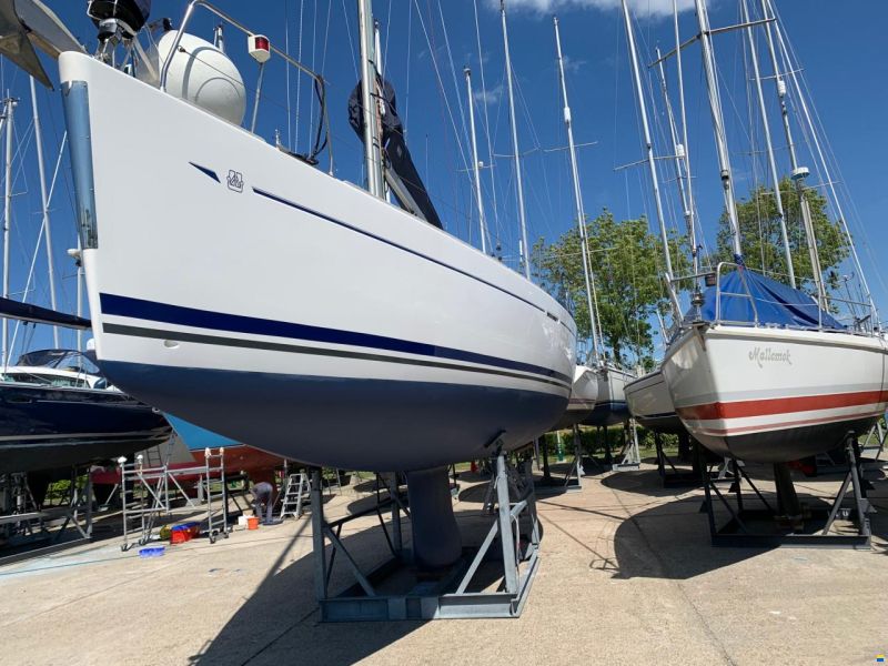 Dufour 40