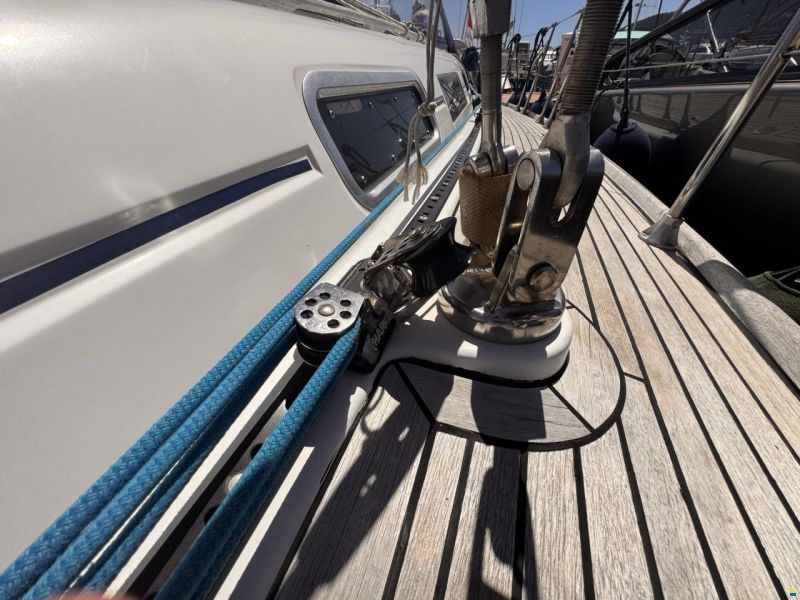 Dufour 40