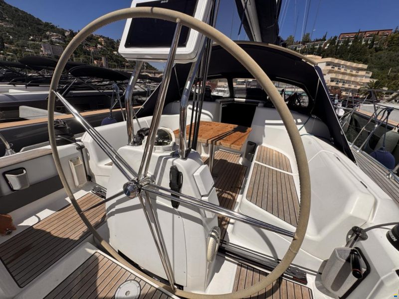 Dufour 40