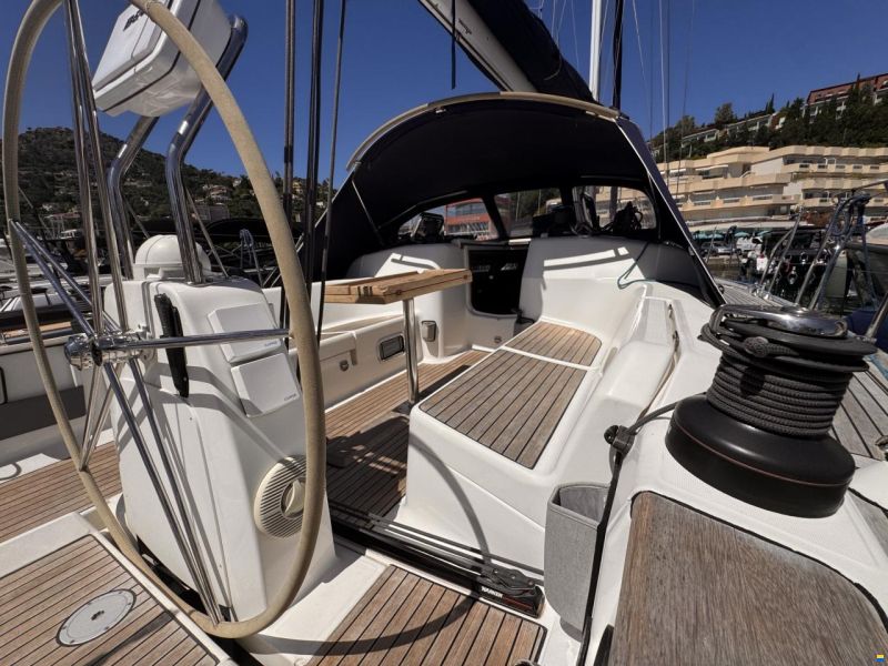 Dufour 40