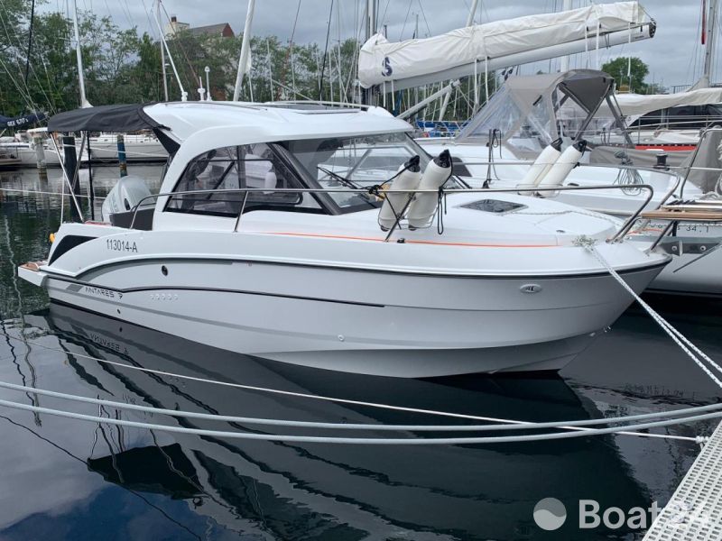 Beneteau Antares 7