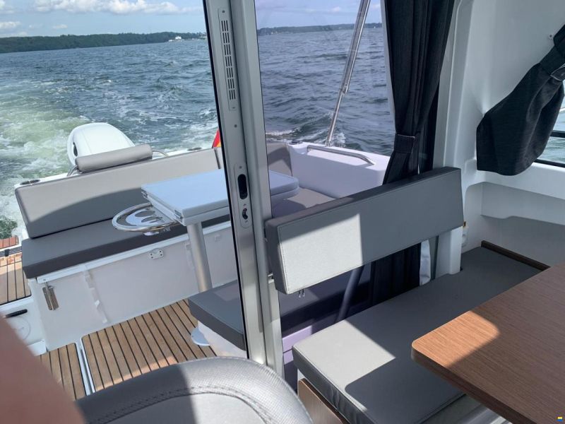 Beneteau Antares 7